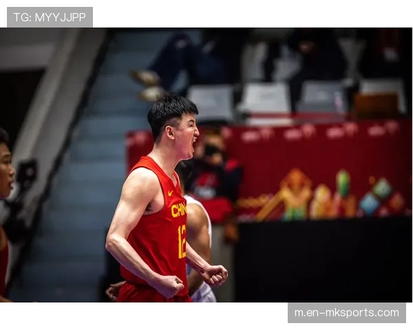 陈盈骏霍勒迪外线火力激活 射手空间创造与防守接触认定标准